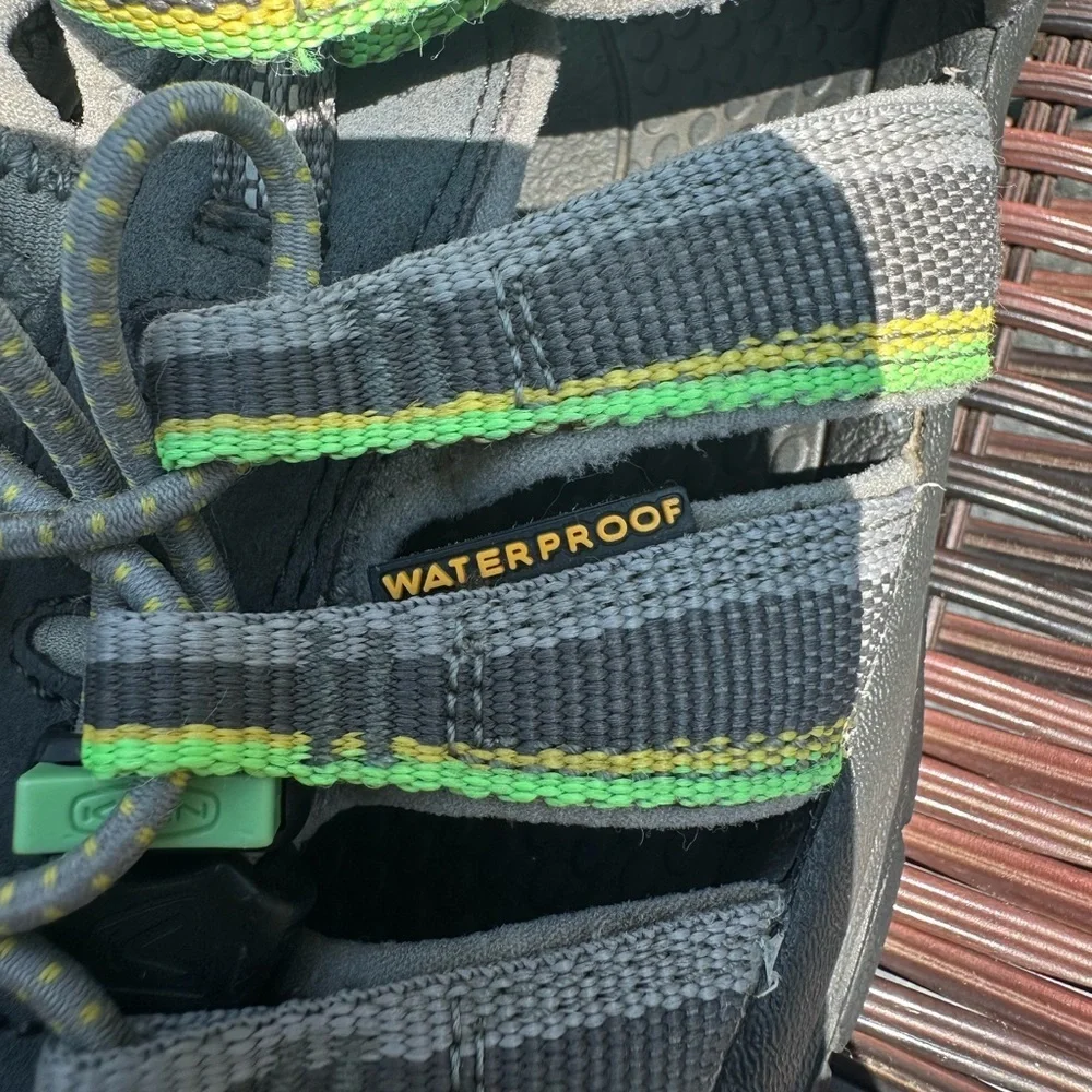 Keen Kid's Newport H2 Waterproof Sandals - Racer Gray Size 3